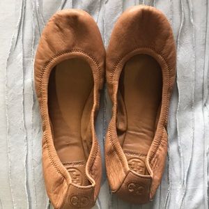Tory Burch Eddie Classic Baller Flat Tan size 9